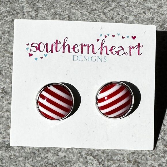 NEW Simply Southern Heart Designs 14mm Red & White Striped Stud Earrings - OS - Picture 1 of 4
